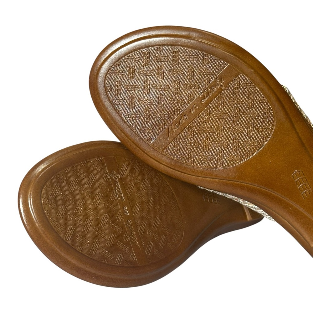 Italian Shoemakers. Tan Thong Sandals with Metallic Braided Strap (8M) NWOT - Picture 9 of 14